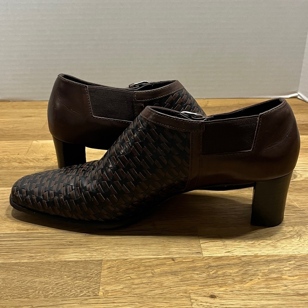 Brighton “Turner” Dark Brown & Black Woven Leather Ankle Booties Women’s Sz 8.5M - Picture 6 of 16